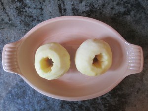 apples in a baking dish